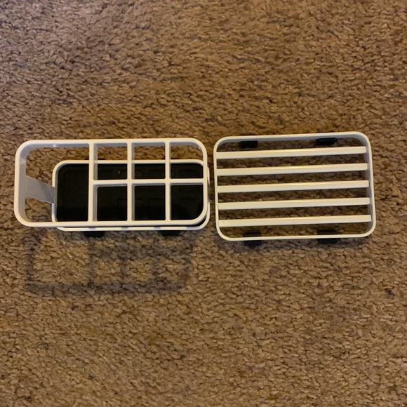 Yamazaki Home Tower Toothbrush Stand and Soap Tray - Picture 2 of 4